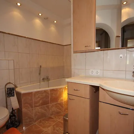 Appartamento Luimes-9 *